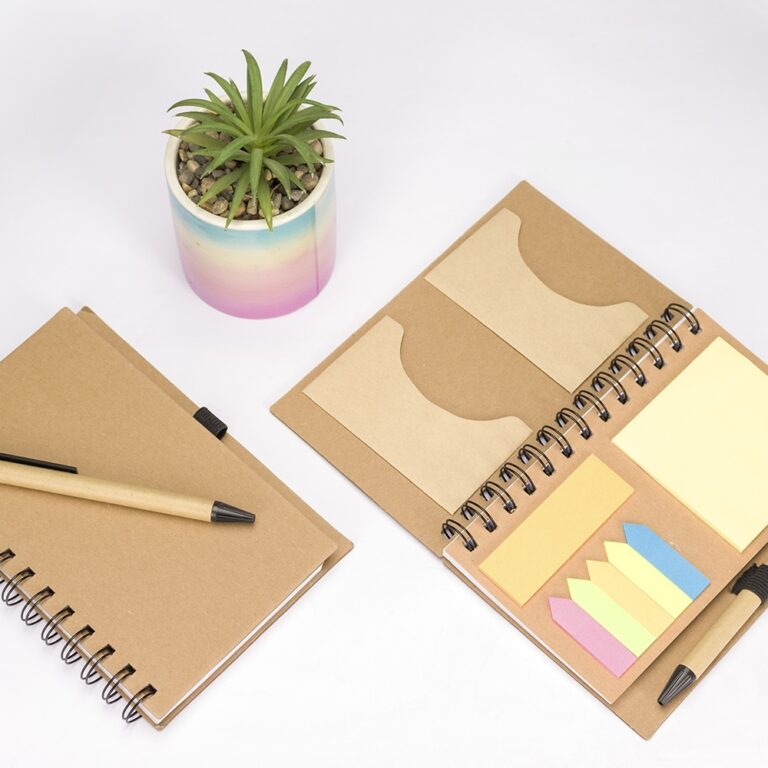 Brinde Caderno Ecológico com Autoadesivos e Caneta 1