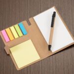 Bloco de Anotações com Post-it 2