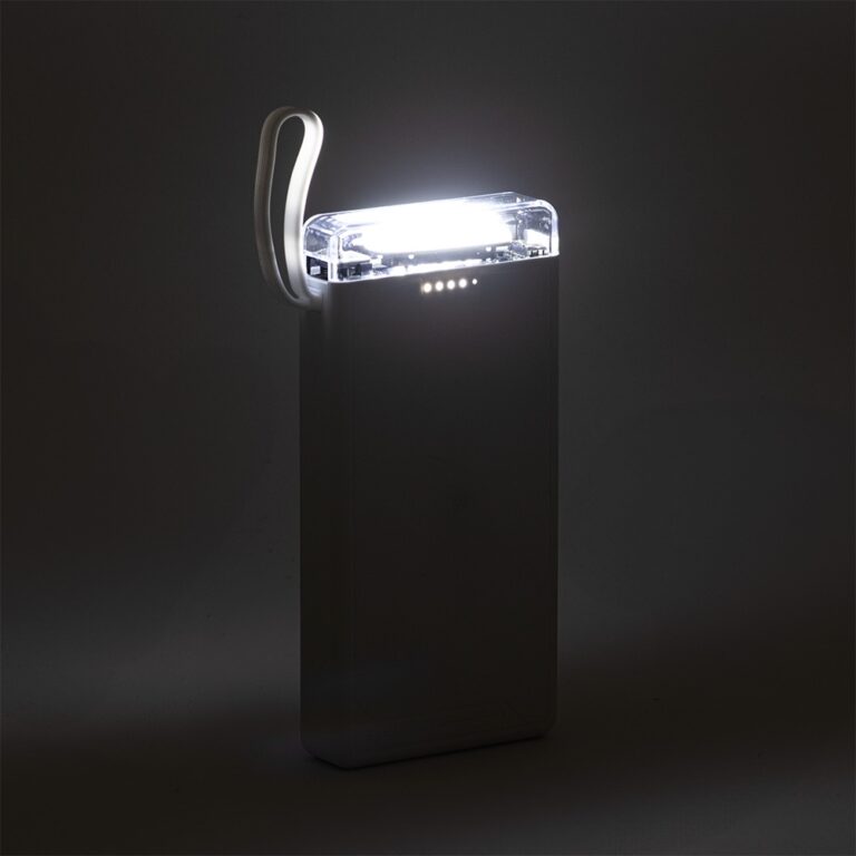 Brinde Power Bank 10.000mAh com Lanterna e Multissaídas 4