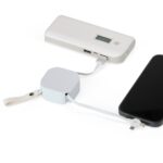 Brinde Cabo USB retrátil 3 em 1 3
