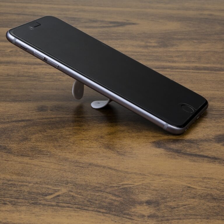 Suporte Universal Flexível para Celular 2