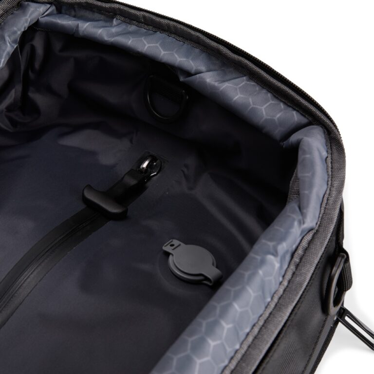 Brinde Mochila Expansível PU 28L 11