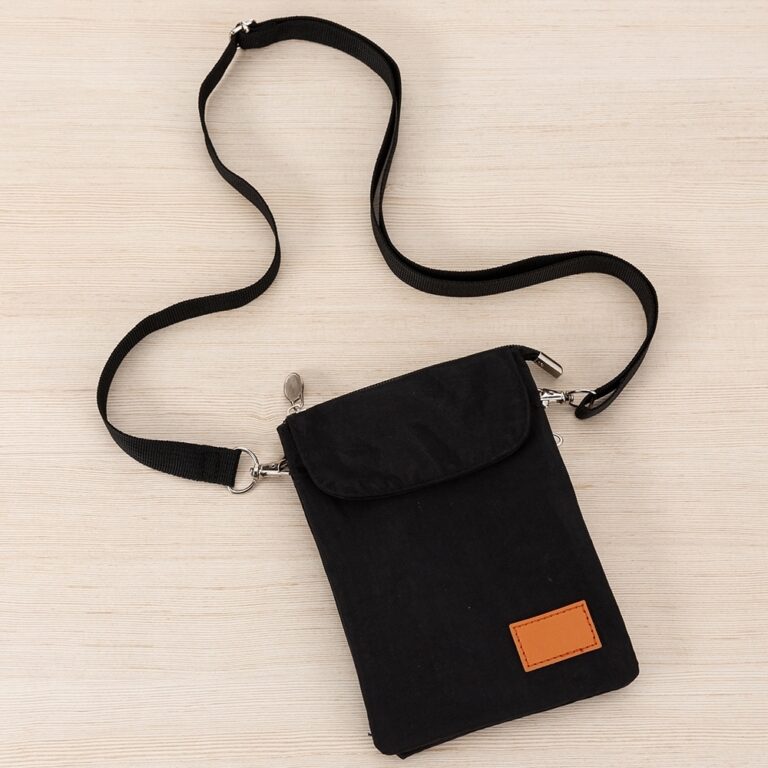 Brinde Mini Bolsa Transversal de Nylon 1L 3