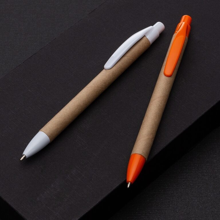 Brinde Caneta Ecológica de Papelão 2