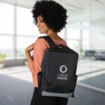 Brinde Mochila de Nylon USB 21L 4