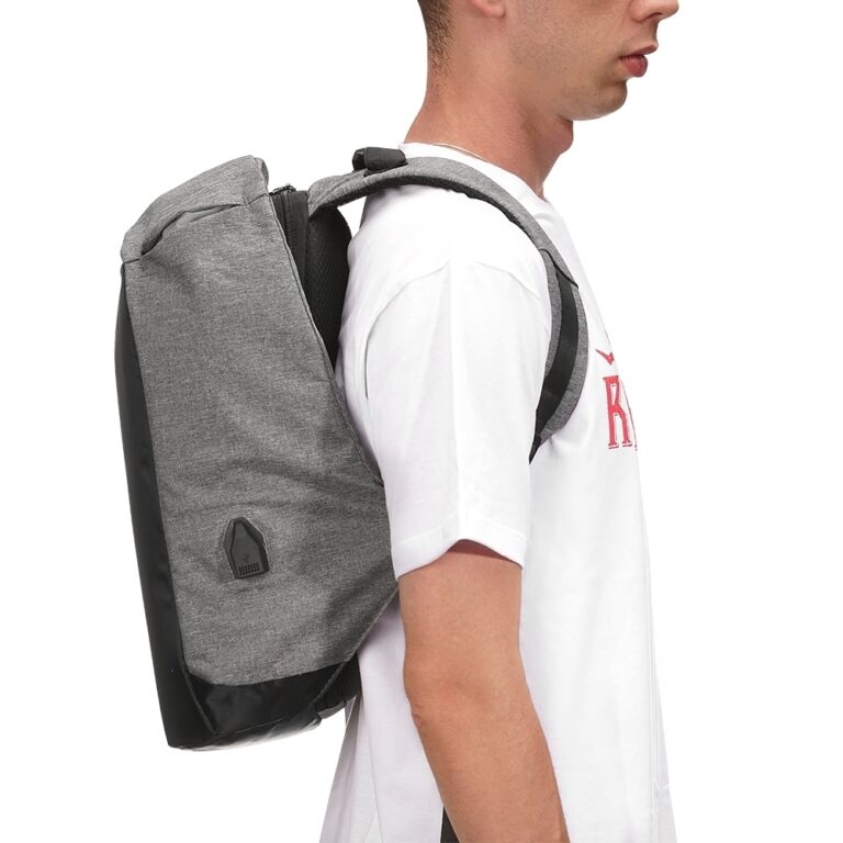 Brinde Mochila Anti-Furto USB 24L 11
