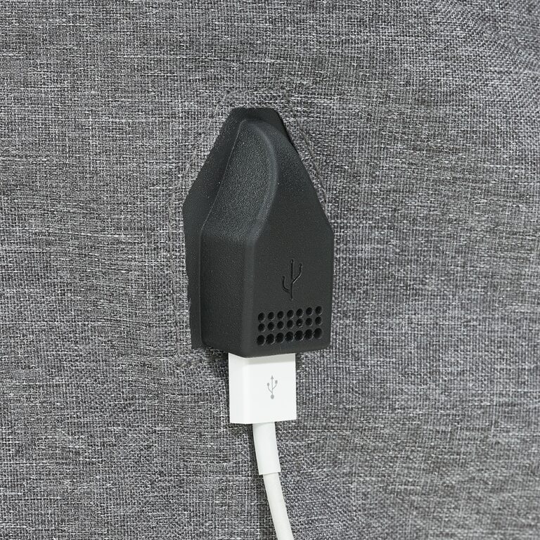 Brinde Mochila Anti-Furto USB 24L 9