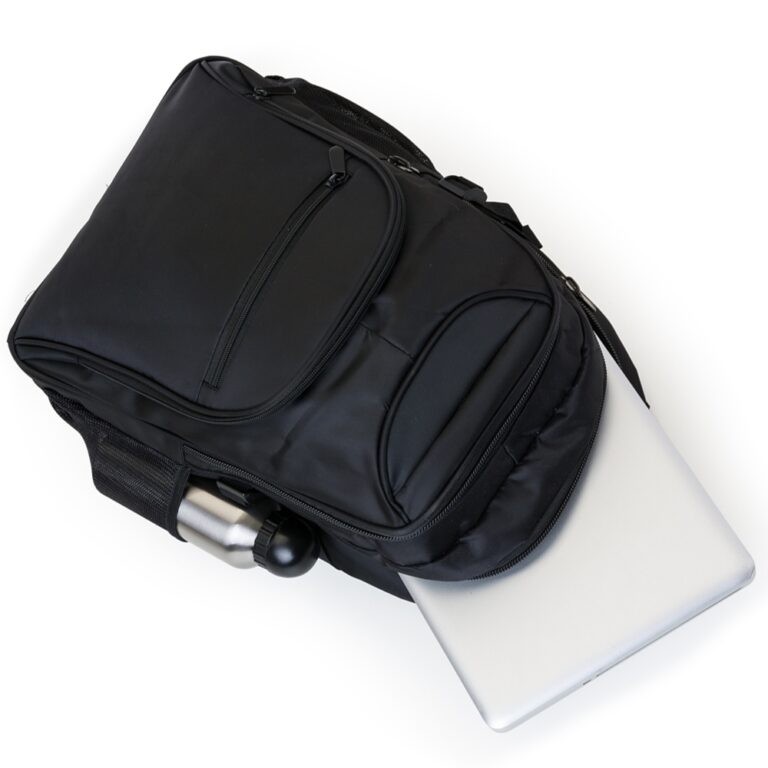 Brinde Mochila de Poliéster 27L 1