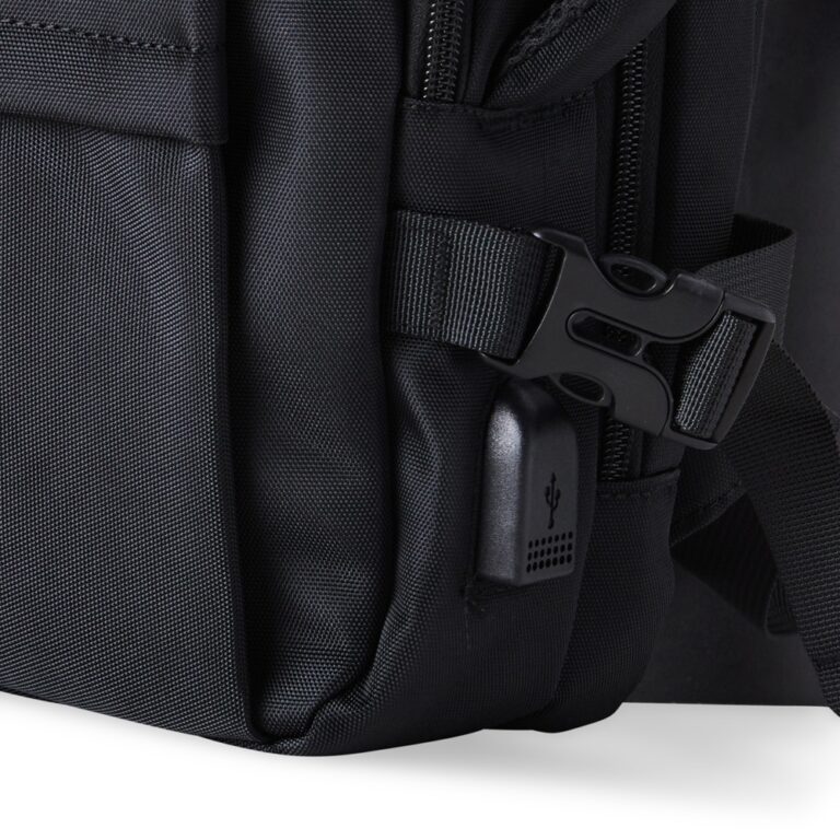 Brinde Mochila de Nylon USB 20 Litros 4