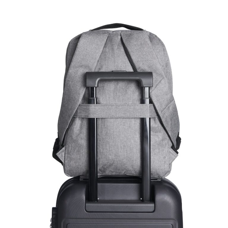 Brinde Mochila de Nylon USB 20L 9