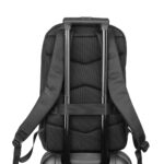 Brinde Mochila de Poliéster USB 23 Litros 2