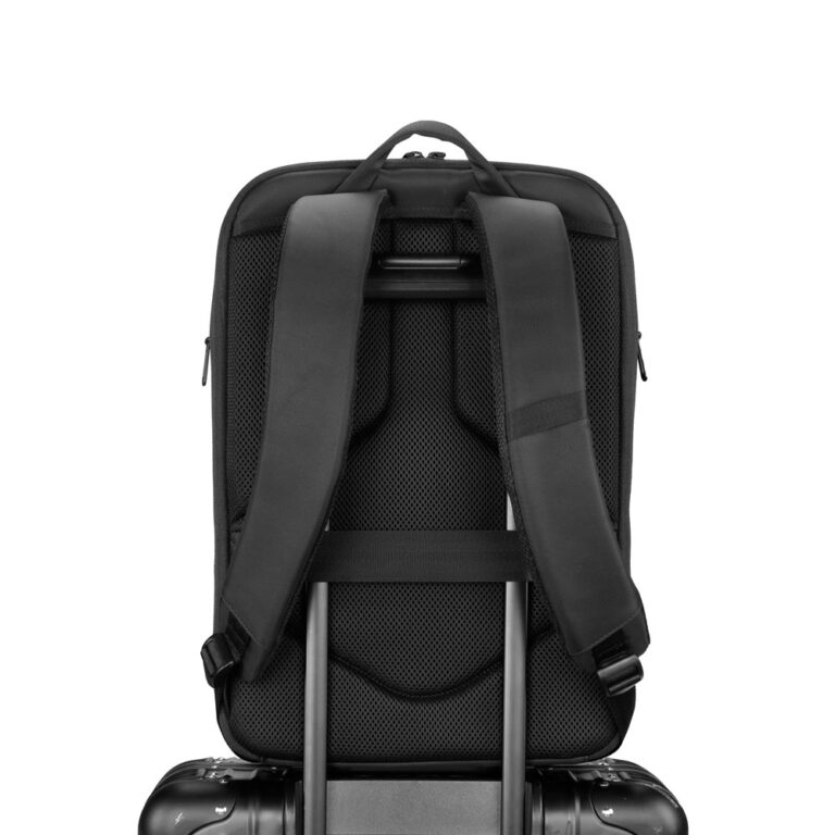 Brinde Mochila de Poliéster USB 25 Litros 3