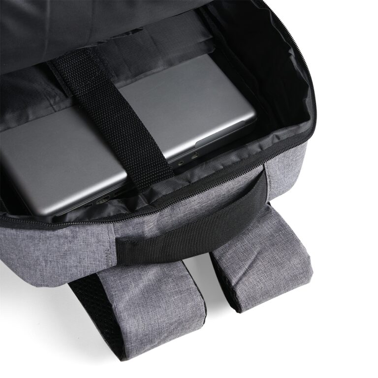 Brinde Mochila de Nylon USB 18L 5